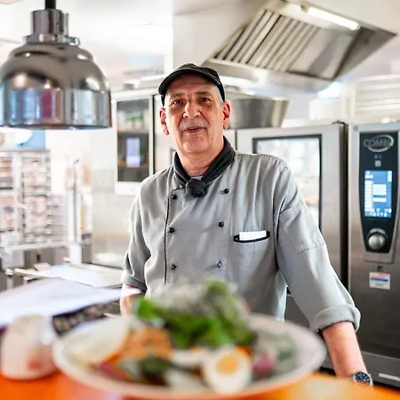 Anders فالسروده
